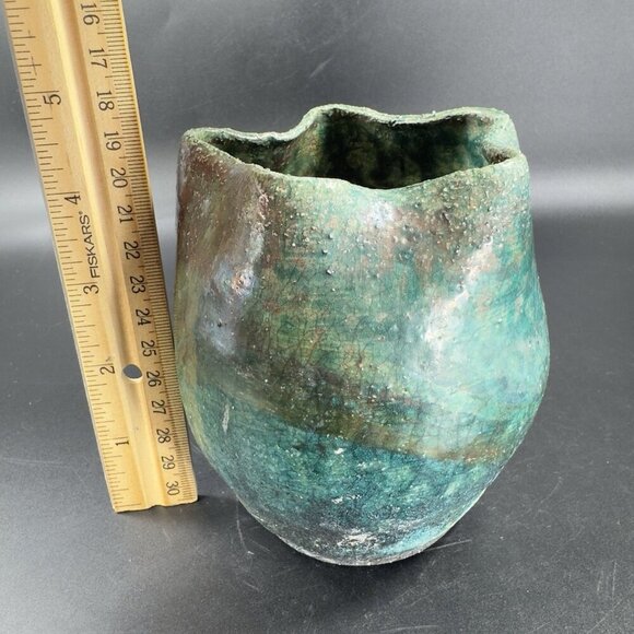 Vintage Raku Studio Art Pottery Vase Bowl Wavy Star Top Green Shiny Glaze Signed - Picture 3 of 14